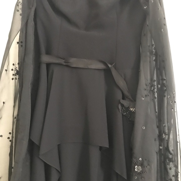 Formal Evening Dress - Picture 6 of 8